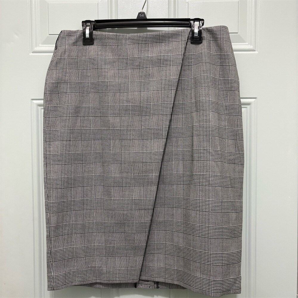 Monroe & Main Skirt Womens Size 14 Black & White Plaid Wrap Pencil Knee - Picture 1 of 9